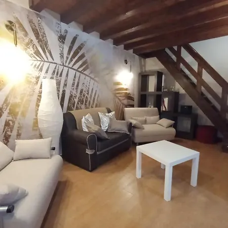 La Casetta Di Gio Gio In Centro A * مونريالي